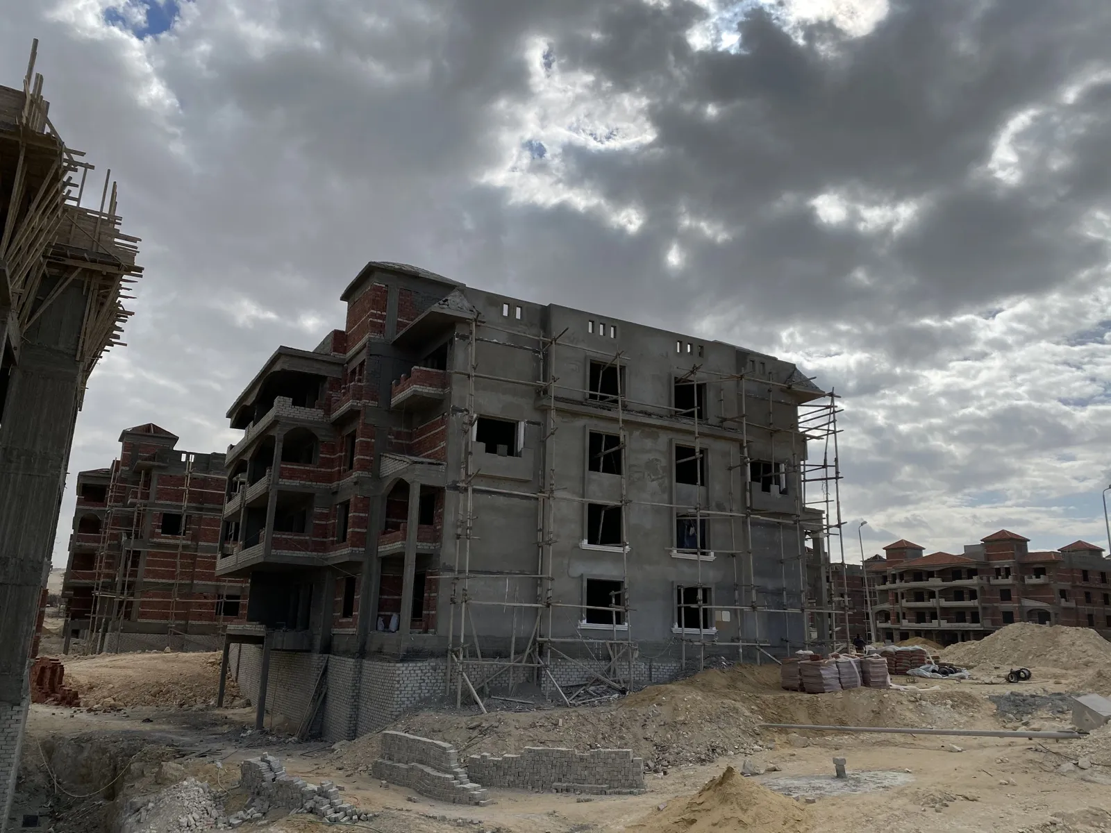 Al-Khamayel, 6th of October · Structure · during execution