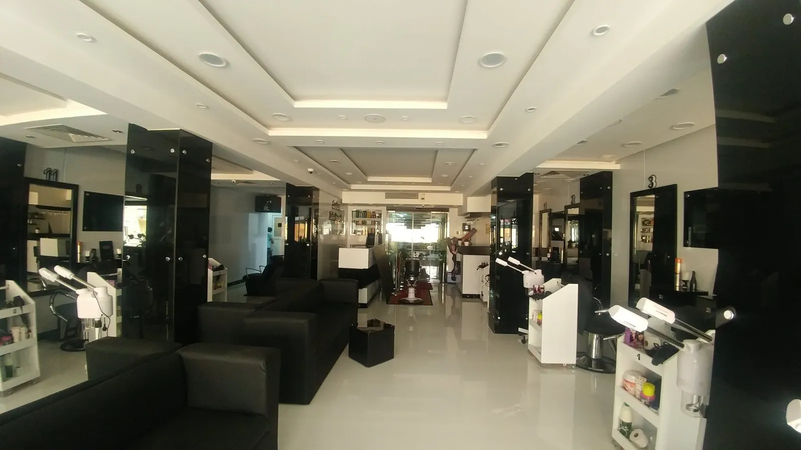 Commercial and administrative · Taha Hussein Salon · Mohandessin